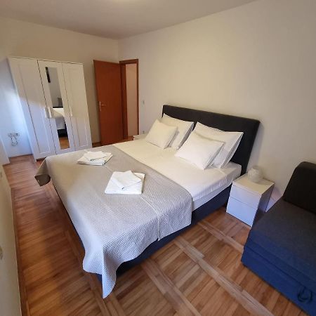 Apartments Ivana Rab Rab Town Exterior photo